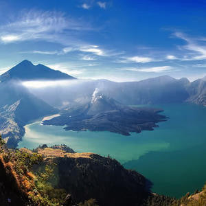 Trek Mount Rinjani in Indonesia